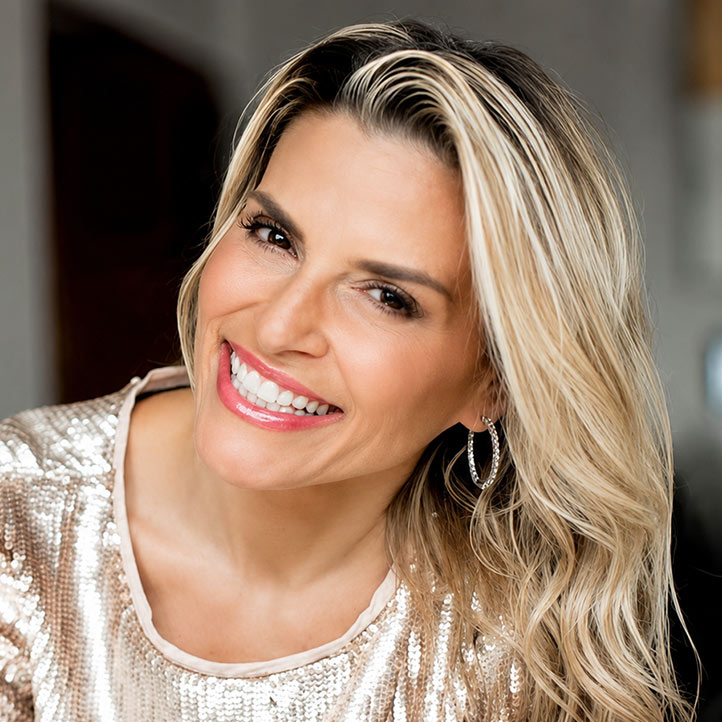 Photo of Angela Santomero